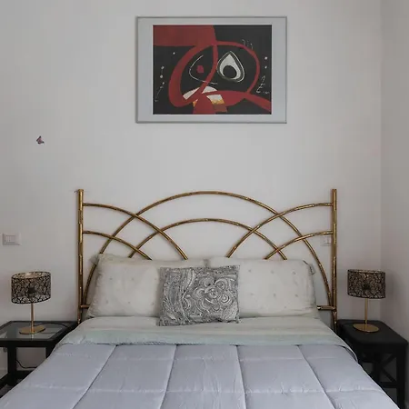 Guesthost - Comfy X2 In Monteverde Appartement