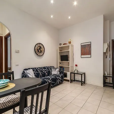 Guesthost - Comfy X2 In Monteverde * Rom