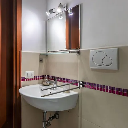 Guesthost - Comfy X2 In Monteverde * Rom